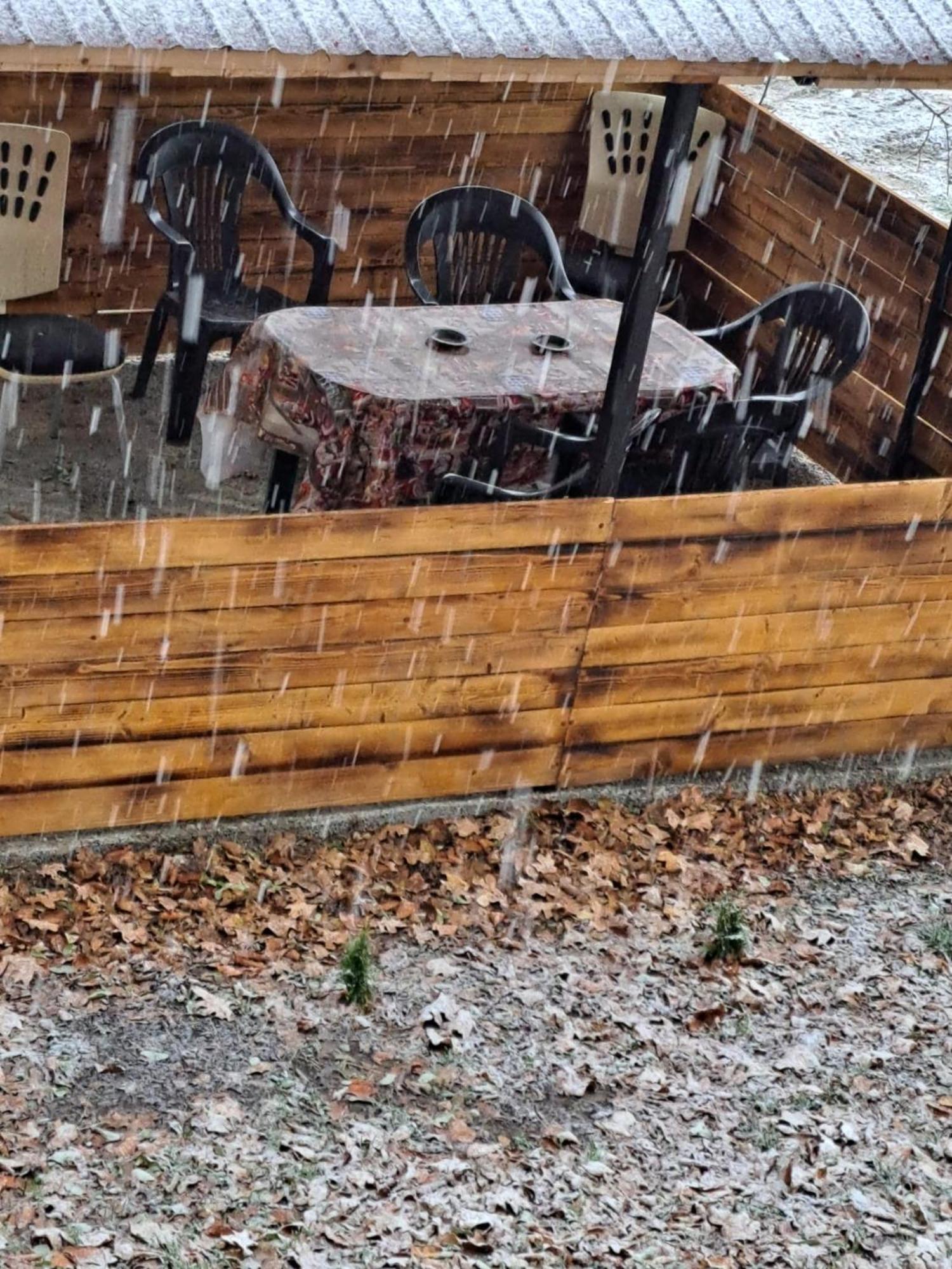 Cabanaaframe Intreaga Proprietate Curtea de Argeş Exterior foto